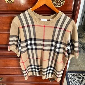 Like NEW worn once authentic Burberry Tan Plaid Sweater size S. Fits like a M!